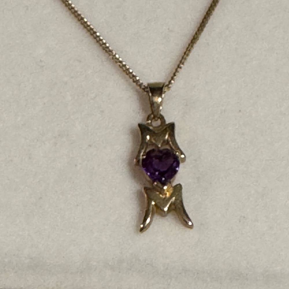 vintage MOM amethyst heart shaped stone 10k gold pendant necklace charm